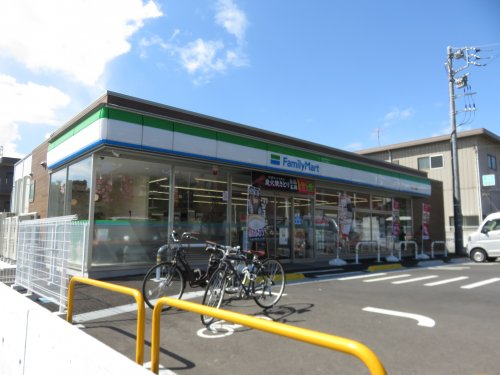 コンビニ　ファミリーマート川崎下有馬店（コンビニ）まで74m