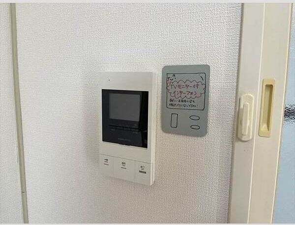 セキュリティ　※写真は３階同号室です。