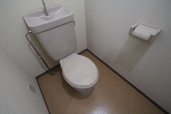 トイレ　※別部屋の写真です
