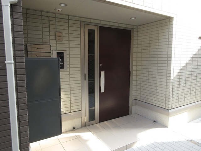 エントランス　エントランス入口