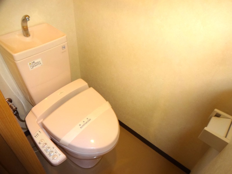 トイレ　冬場の強い味方！温水洗浄便座！