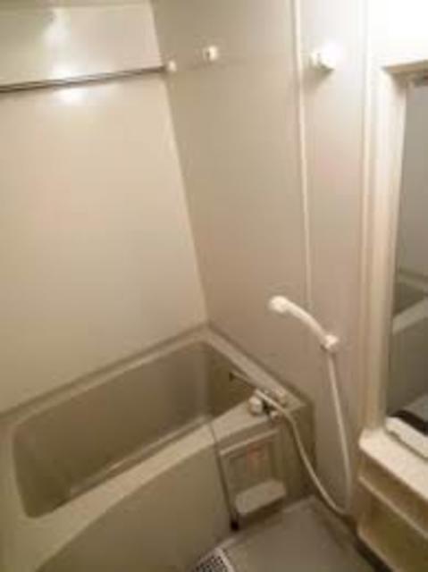 バス・シャワールーム　※別部屋参考画像