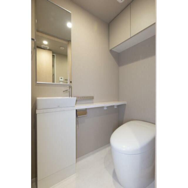 トイレ　※写真は同タイプ住戸です。