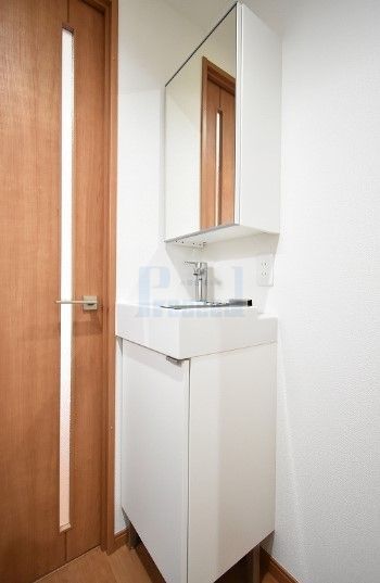 洗面設備　使いやすい独立洗面台☆