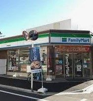 コンビニ　ファミリーマート西巣鴨駅東店（コンビニ）まで180m
