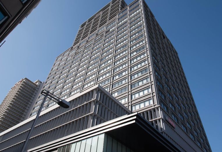 コンビニ　ファミリーマート マルイト難波ビル店（コンビニ）まで218m