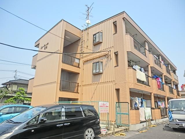 建物外観　耐震性のある鉄骨造のマンション