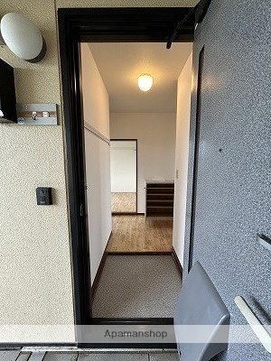 シャルマンの玄関写真