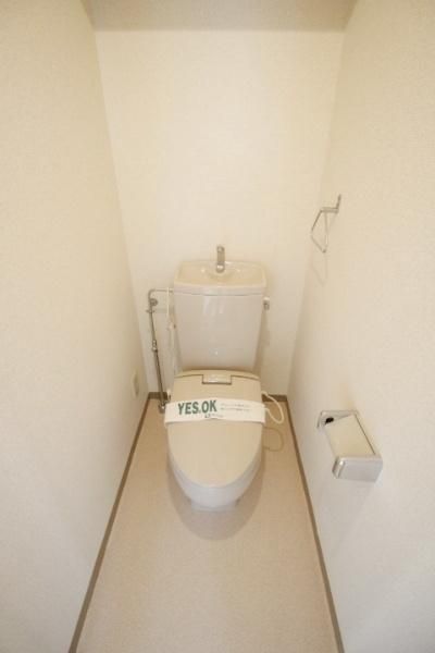トイレ　洗浄機付きトイレ