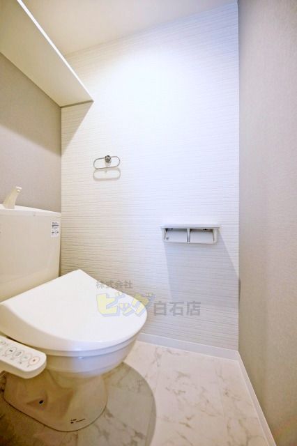 トイレ　ウォシュレット付きのトイレです♪
