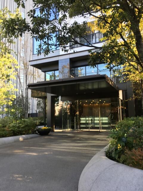 エントランス　建物の内部です