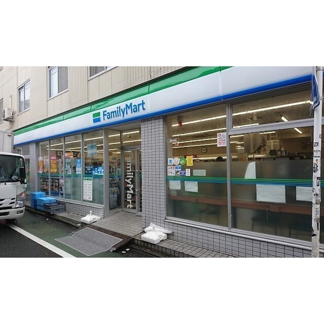 その他　ファミリーマート　池尻二丁目店（その他）まで290m