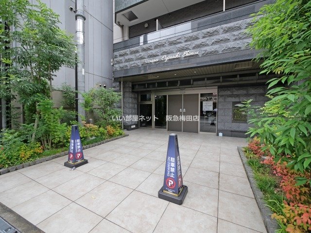 エントランス　画像と現状が異なる場合は現状優先となります。