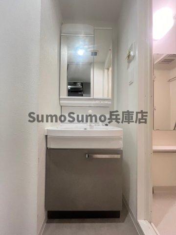 洗面設備　独立洗面化粧台付き