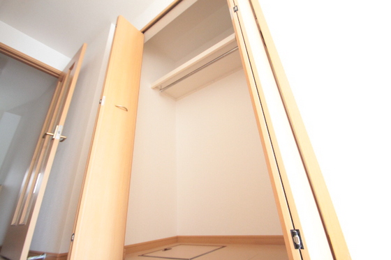 収納　※別部屋の写真です