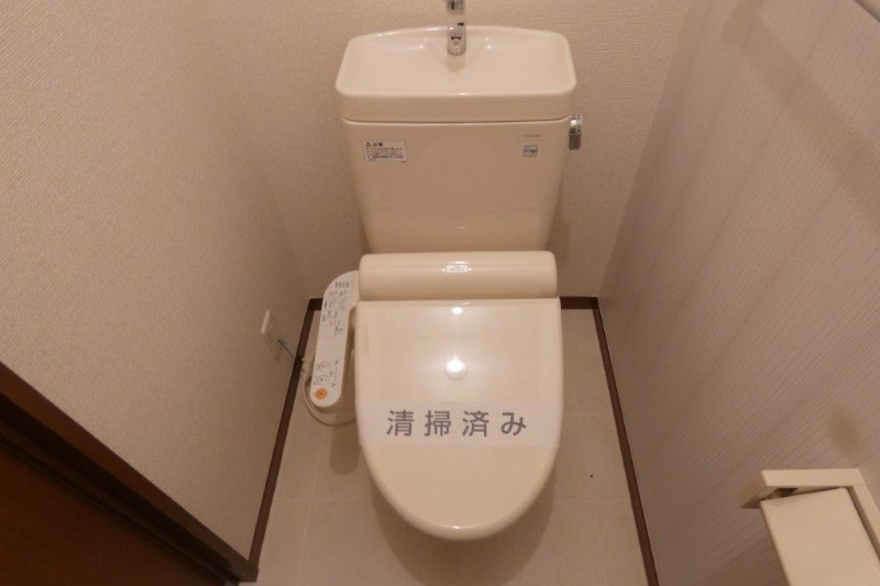 トイレ　図面と現状に相違がある場合には現状を優先