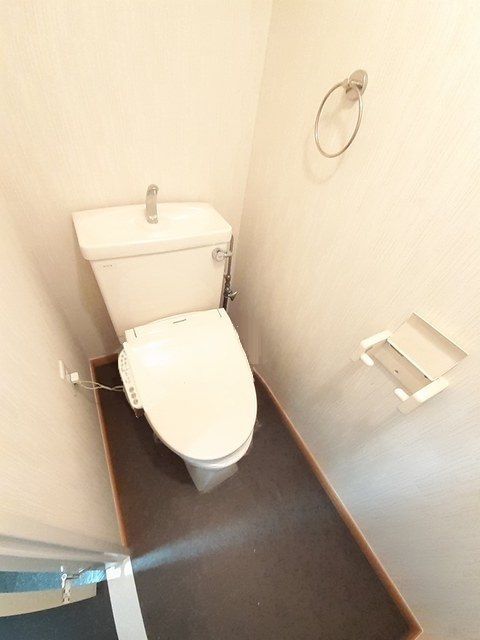 トイレ　別号室