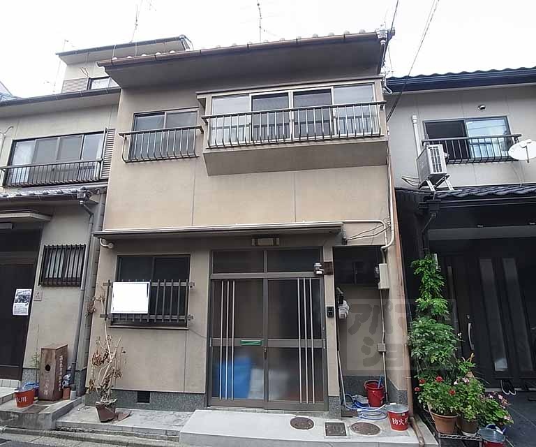 建物外観　貸家のお探しはアパマンショップ北大路店まで！