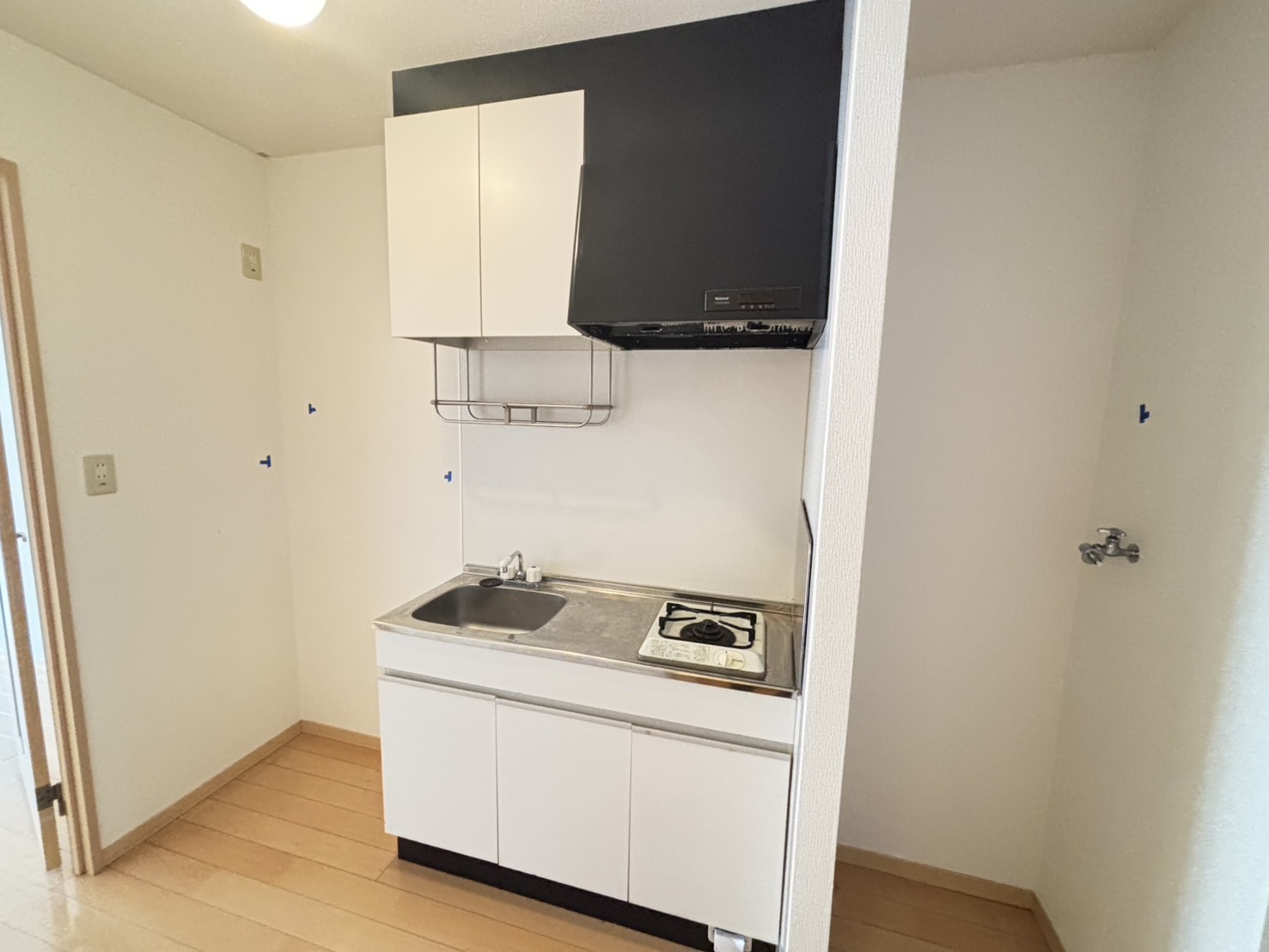 キッチン　※別の同タイプのお部屋になります。