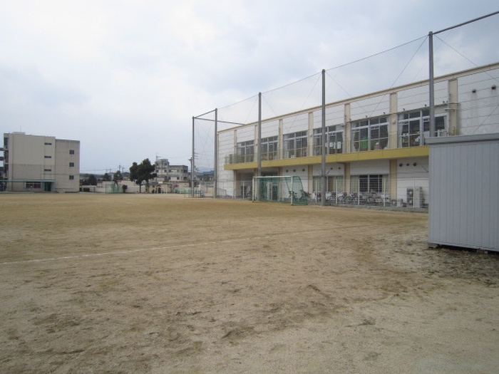 小学校　神田小学校（小学校）まで400m