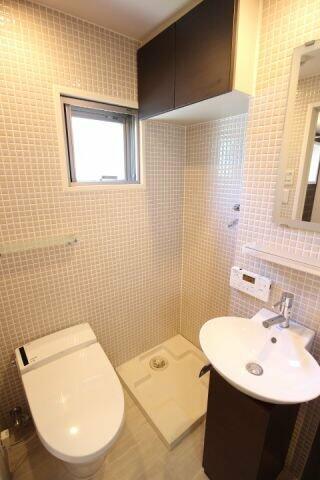 トイレ　コンパクトで使いやすいトイレです