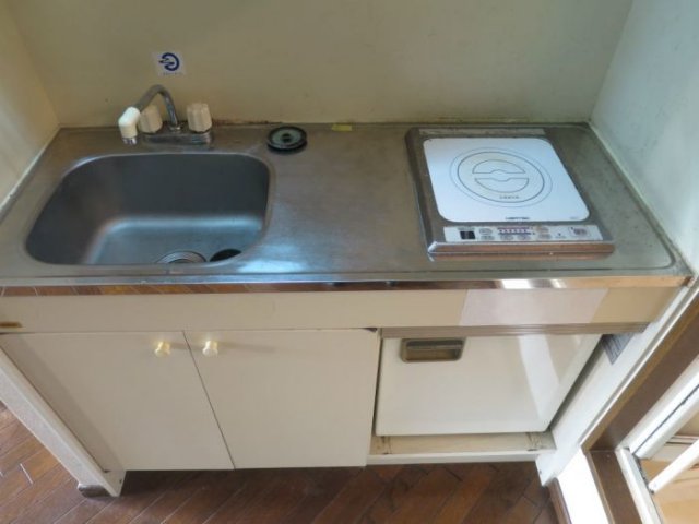 キッチン　※同マンション別室の参考写真です