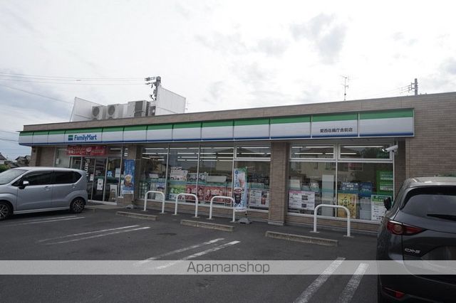 コンビニ　ファミリーマート愛西佐織庁舎前店（コンビニ）まで867m