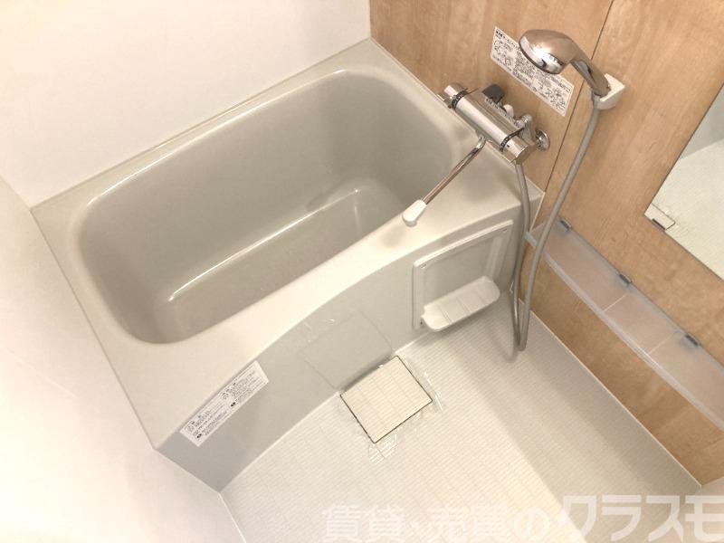 バス・シャワールーム　浴室乾燥機付きバス♪