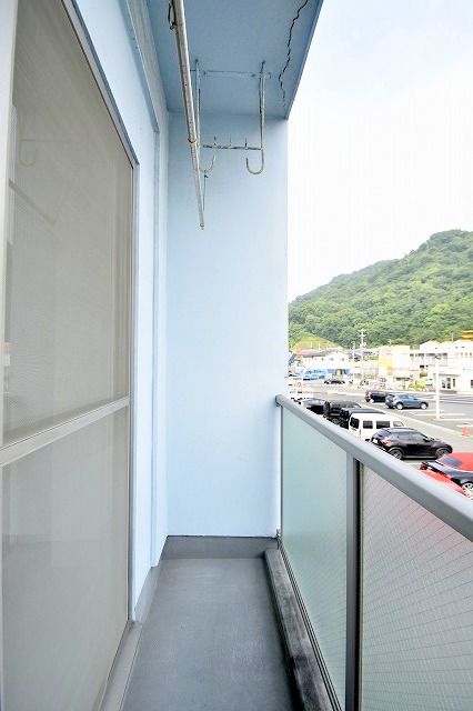バルコニー　お問合せはシティホーム海田センター　082-821-2227