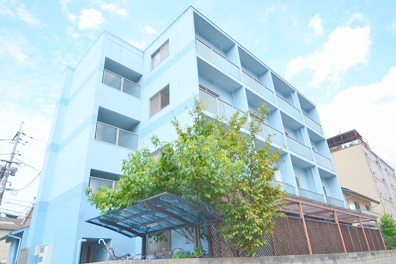 建物外観　フル改装物件の降臨(^.^)