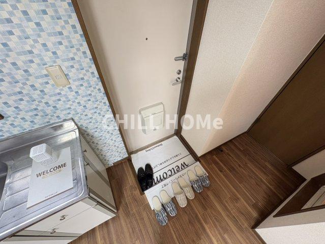 玄関　当社、チルホームのHPもご覧ください(^^)/物件情報多数♪