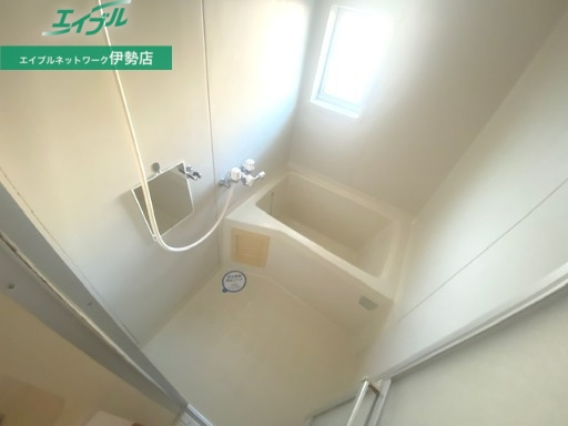 バス・シャワールーム　別部屋の写真です
