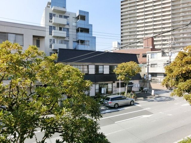 眺望　前面すっきりしてますよ。