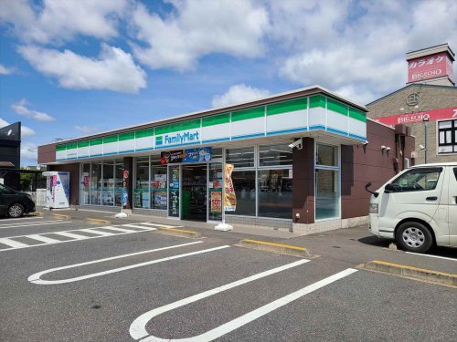 コンビニ　ファミリーマート つくば研究学園四丁目店（コンビニ）まで544m