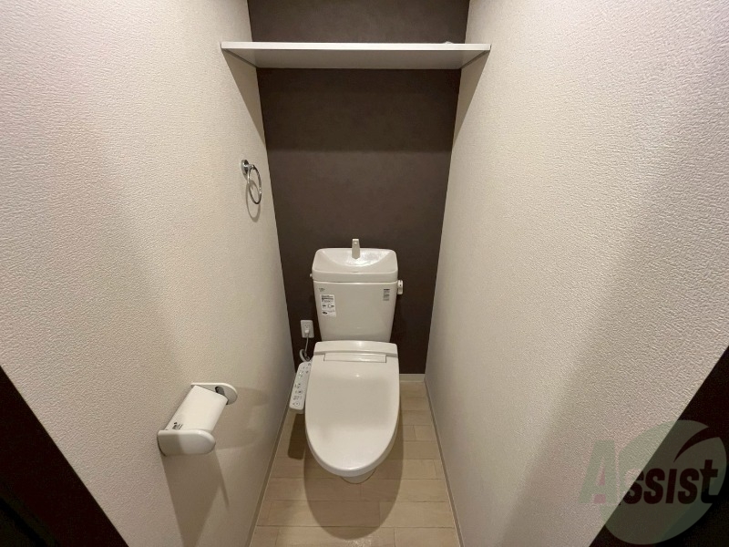 トイレ　ウォシュレット機能がついたトイレです。安心して使用できます。