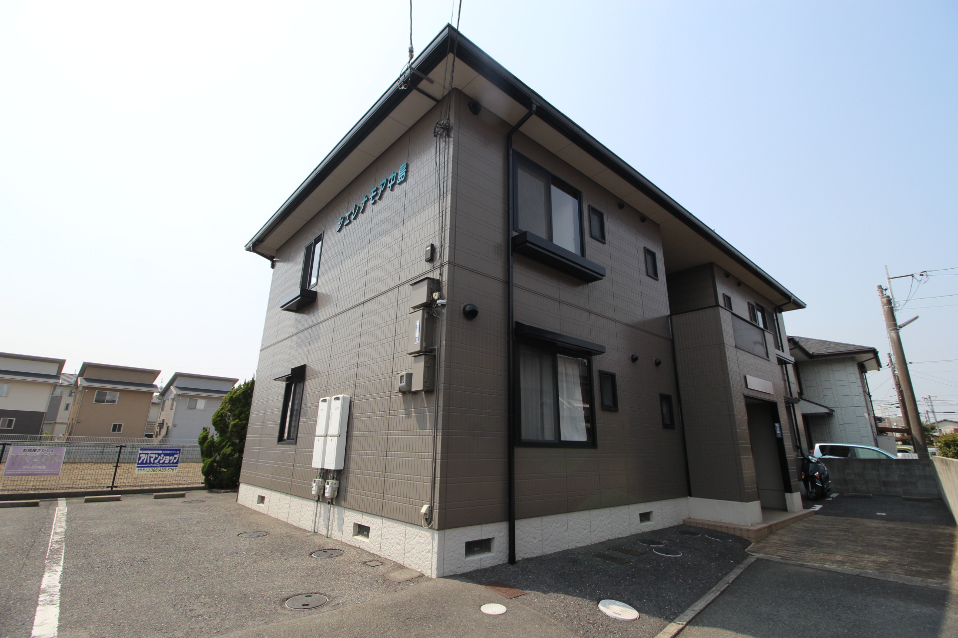 建物外観　小学校近くの2DKです！