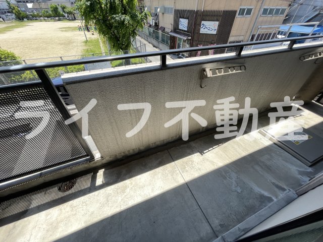 バルコニー　落ち着いた時間を過ごせるバルコニーです