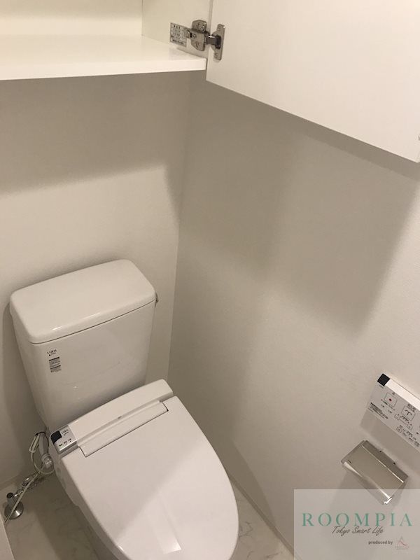 トイレ　※同タイプの別のお部屋です。