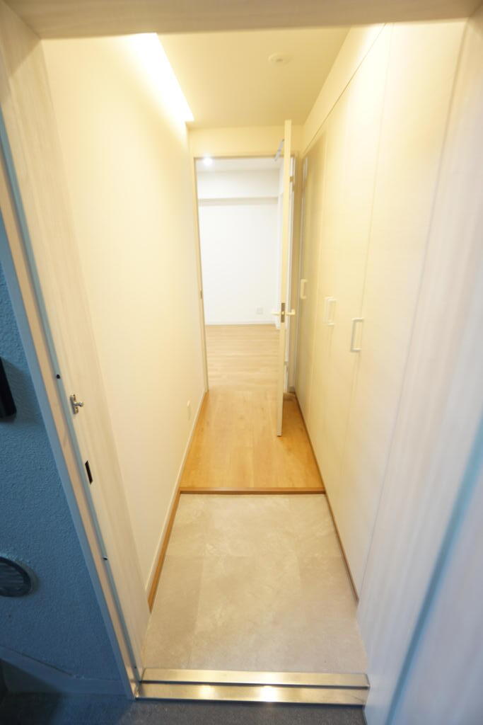 ニューハイム中目黒の玄関写真