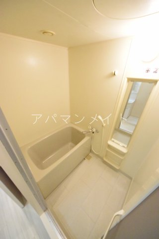 バス・シャワールーム　ゆったり過ごせるお風呂です
