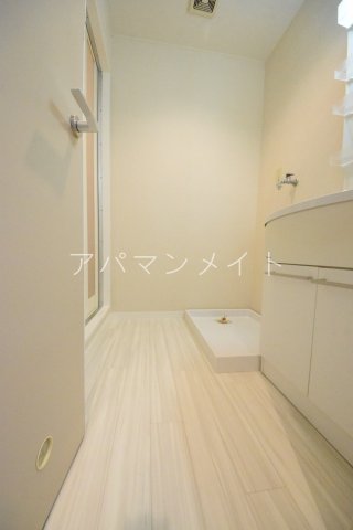 その他設備　室内洗濯機置場になります
