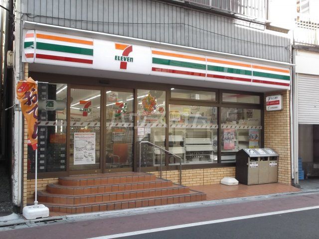 コンビニ　セブン-イレブン 綾瀬駅西口店（コンビニ）まで521m