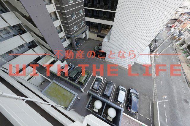 駐車場　車をお持ちの方に嬉しい駐車場付きの物件です