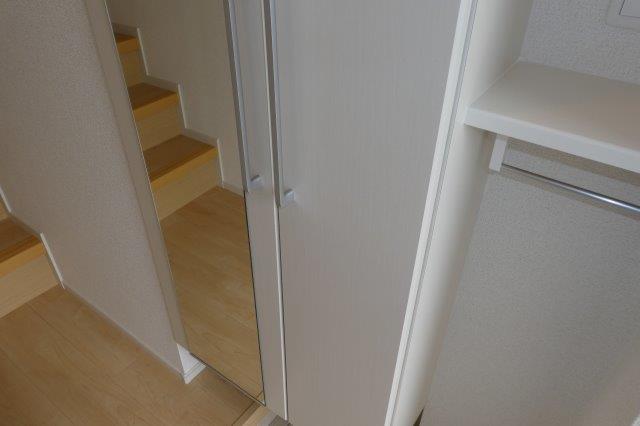 玄関　シューズボックス