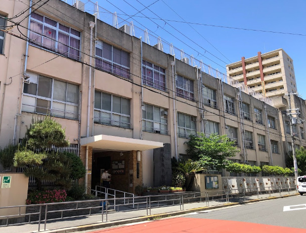 小学校　大阪市立堀江小学校（小学校）まで971m