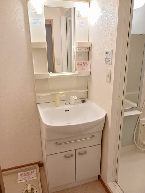 洗面設備　独立洗面化粧台付き☆