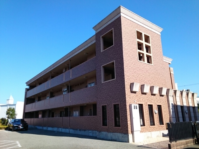 建物外観　オートロック付きで安心です♪