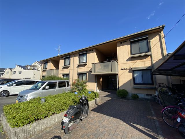 建物外観　■最寄り駅まで１０分圏内