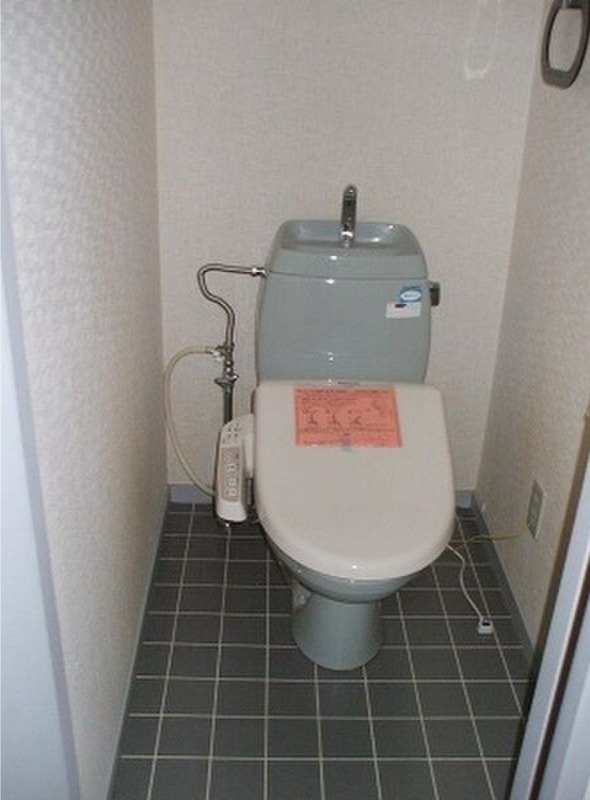 トイレ　図面と現状に相違がある場合には現状を優先