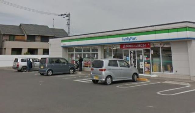 コンビニ　ファミリーマート高松小村町店（コンビニ）まで1238m